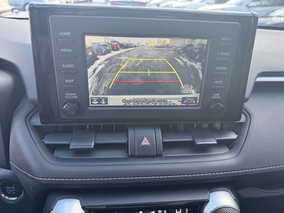 Toyota RAV4 XLE 2021-7