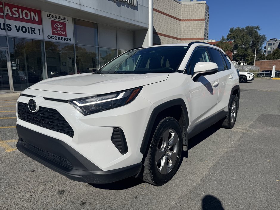 Toyota RAV4 XLE 2022-0