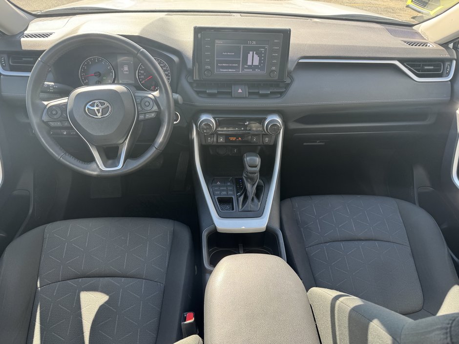 Toyota RAV4 XLE 2022-10