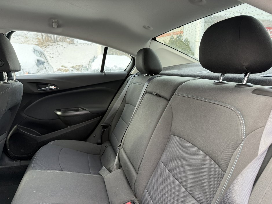 Chevrolet Cruze LT 2018-14