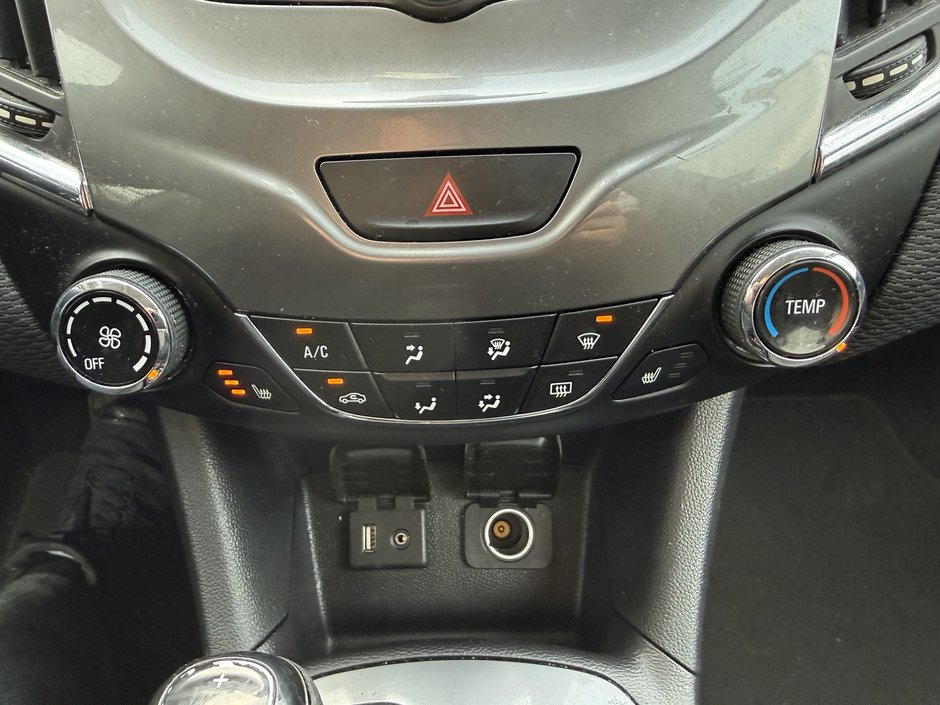 Chevrolet Cruze LT 2018-13