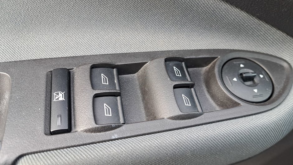 2013 Ford Escape SE-24