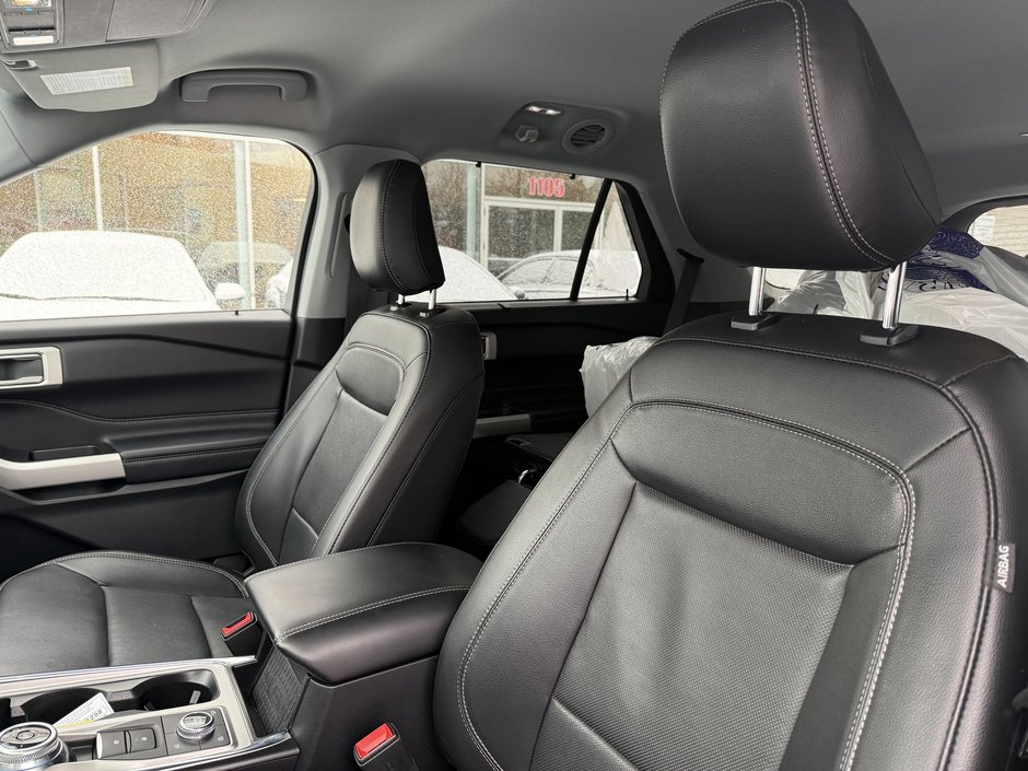 2021 Ford Explorer Limited-11