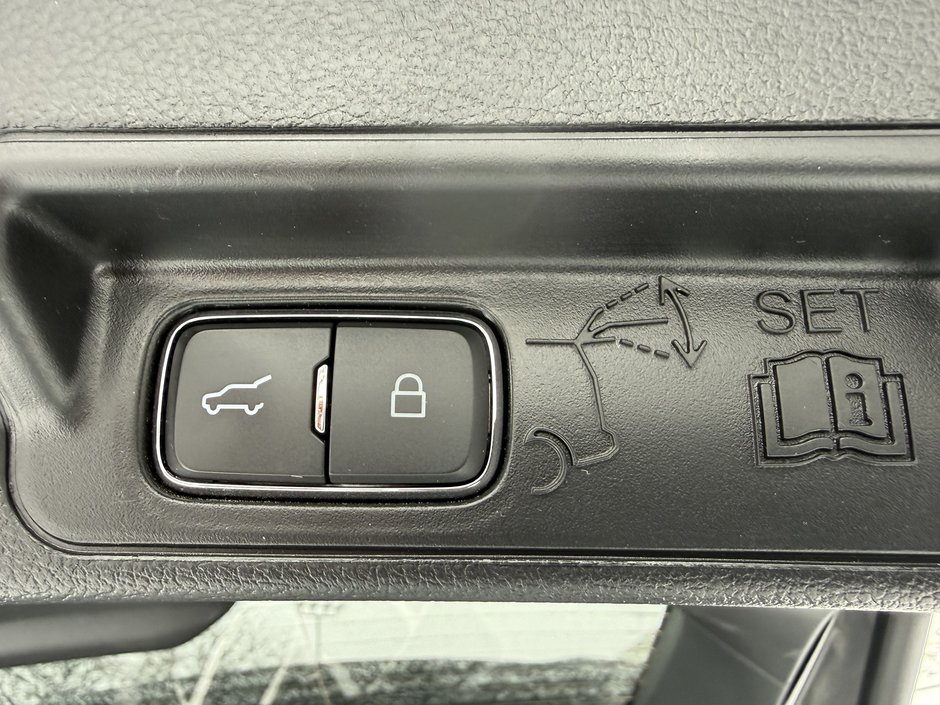 2021 Ford Explorer Limited-41