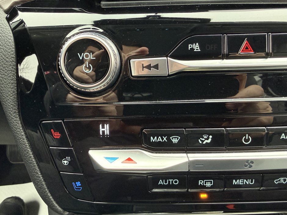 2021 Ford Explorer Limited-26