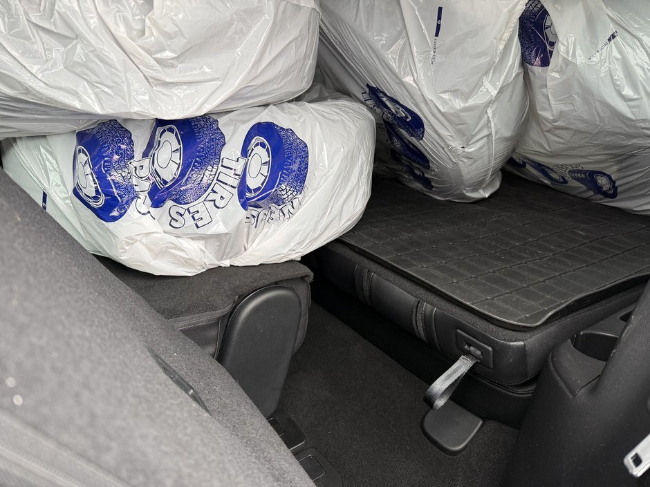 2021 Ford Explorer Limited-32