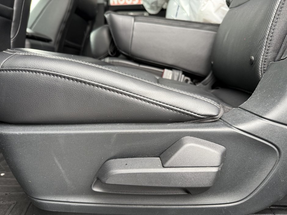 2021 Ford Explorer Limited-29