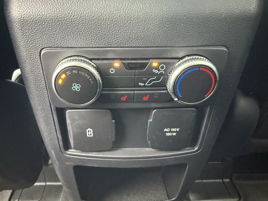 2021 Ford Explorer Limited-33