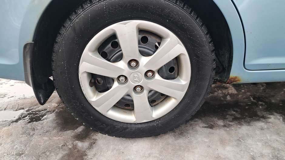 Hyundai Accent Auto GLS 2009-24