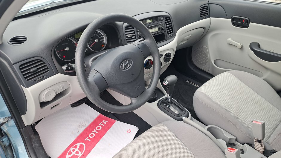 Hyundai Accent Auto GLS 2009-9