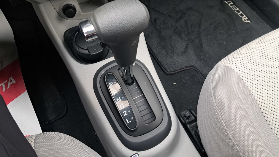 Hyundai Accent Auto GLS 2009-15