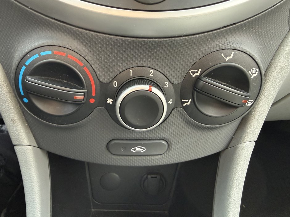 Hyundai Accent L 2012-19