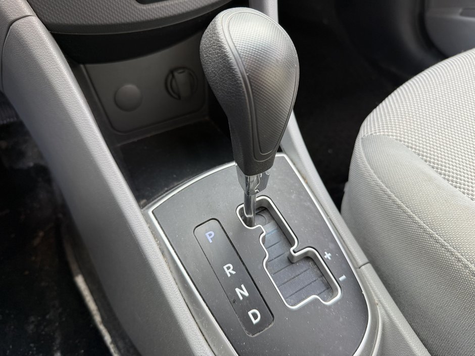 Hyundai Accent L 2012-20