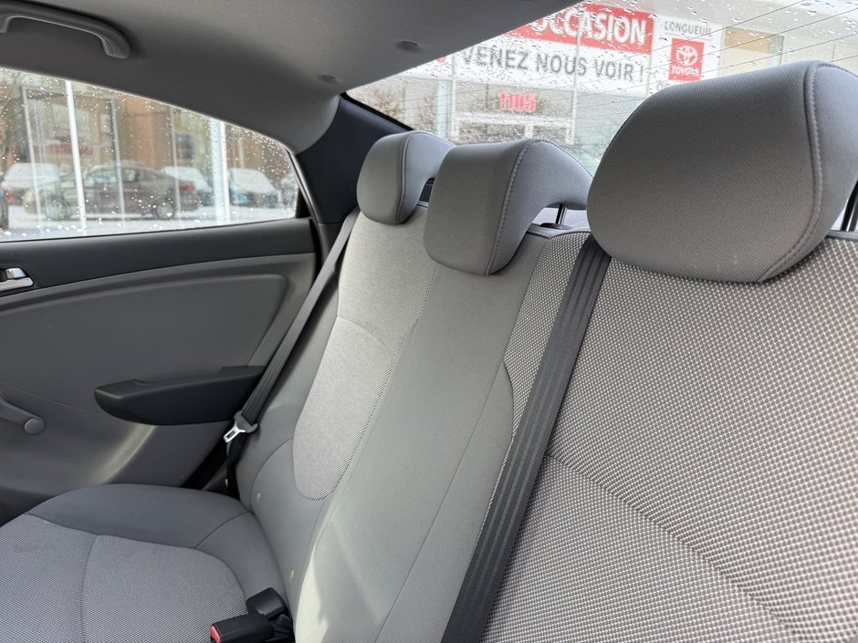 Hyundai Accent L 2012-22