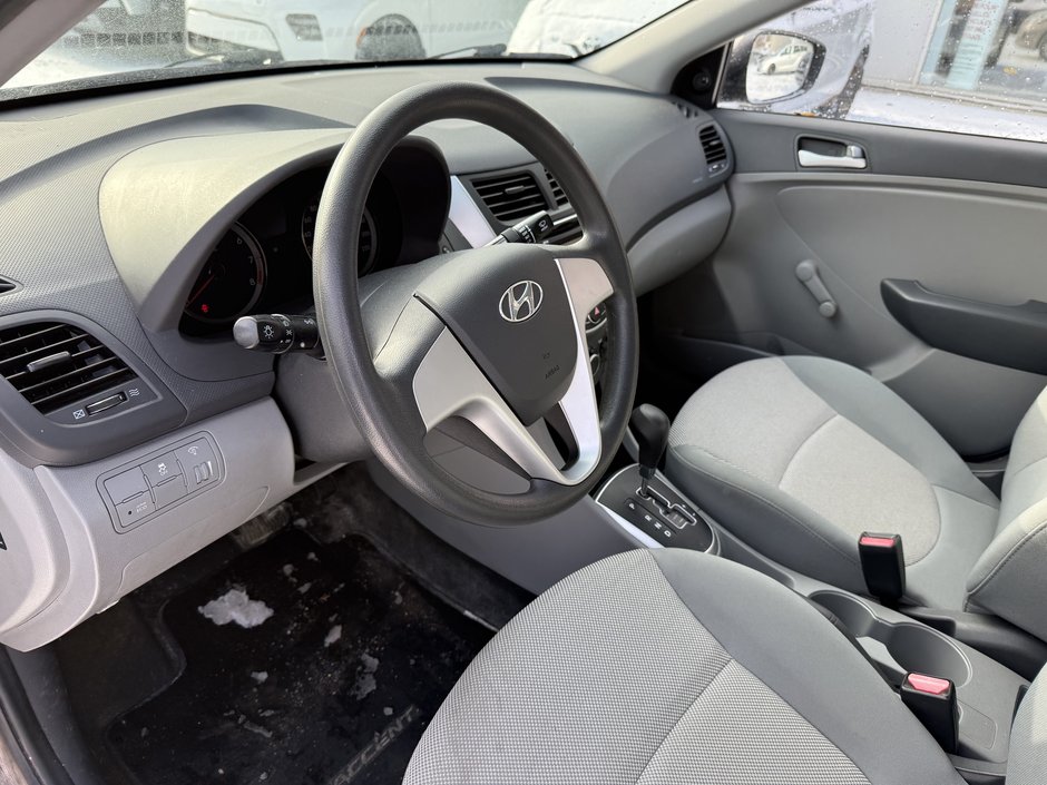 Hyundai Accent L 2012-12