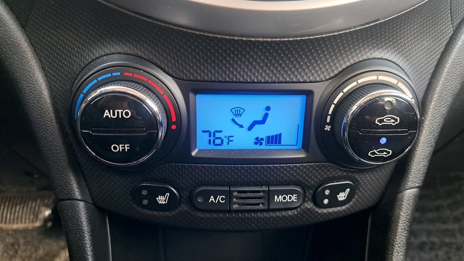 2013 Hyundai Accent GLS-20