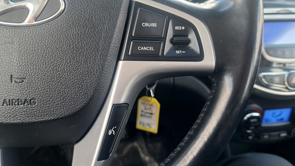 2013 Hyundai Accent GLS-12