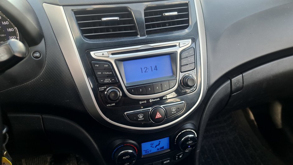 2013 Hyundai Accent GLS-17