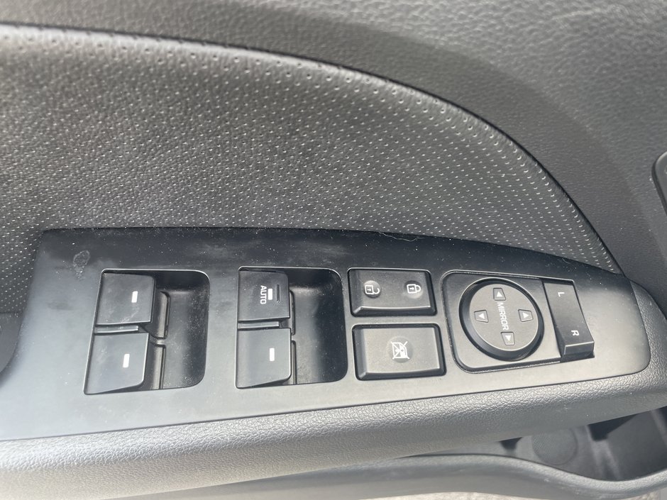 2018 Hyundai Elantra Sport-9