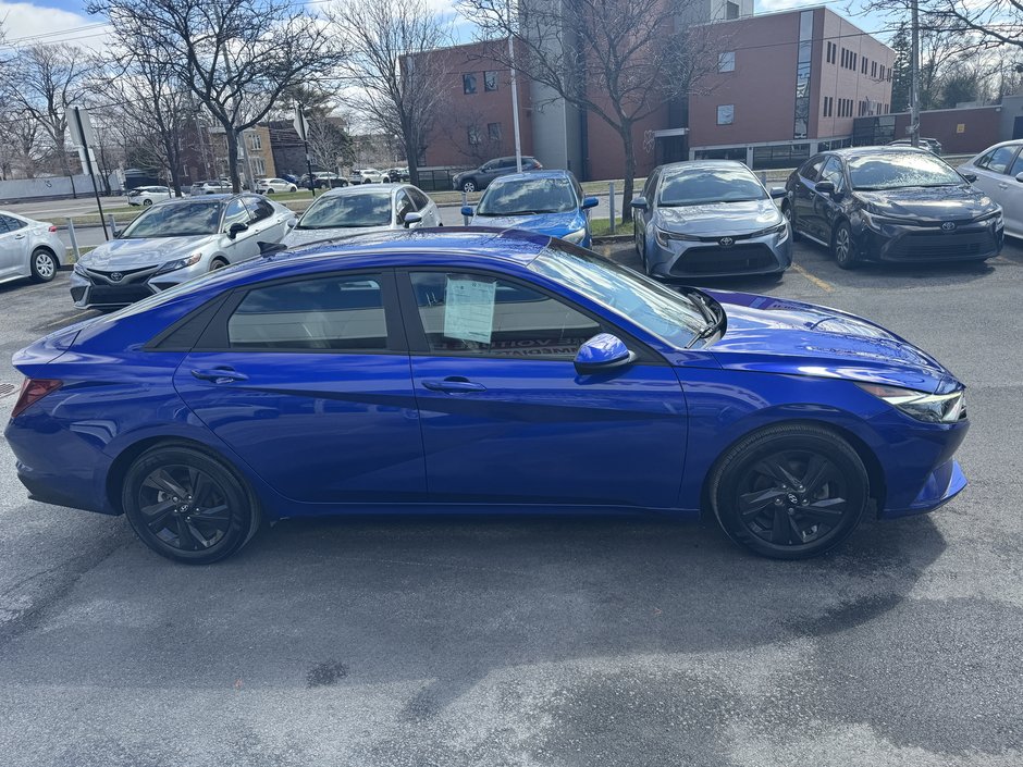 Hyundai Elantra Preferred 2021-20