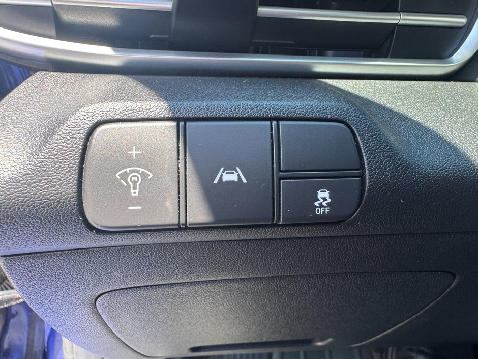 Hyundai Elantra Preferred 2021-17