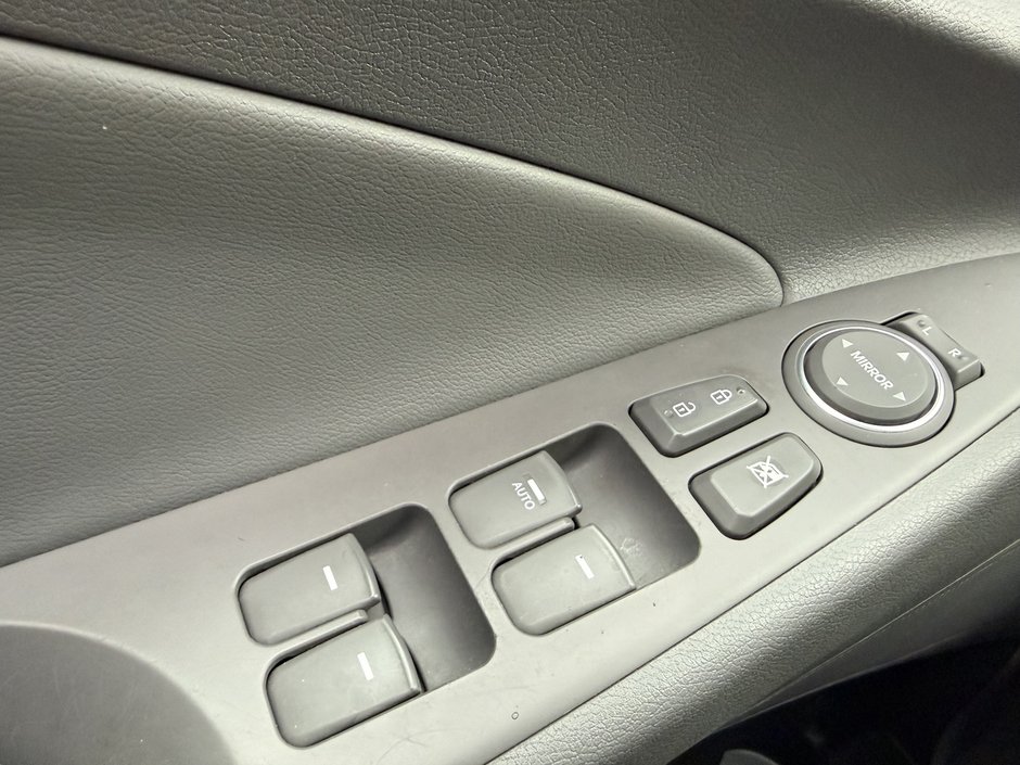 2015 Hyundai Sonata Hybrid Limited-21