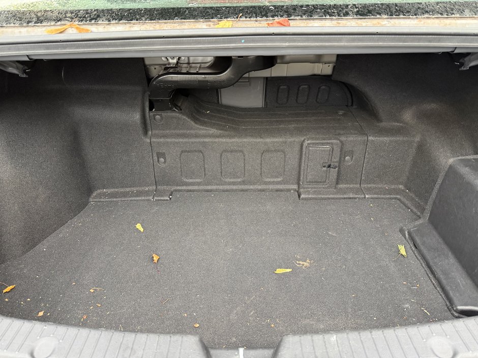 2015 Hyundai Sonata Hybrid Limited-40