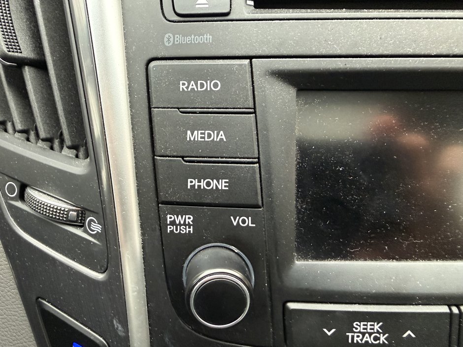 2015 Hyundai Sonata Hybrid Limited-26