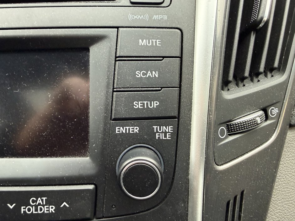 2015 Hyundai Sonata Hybrid Limited-28