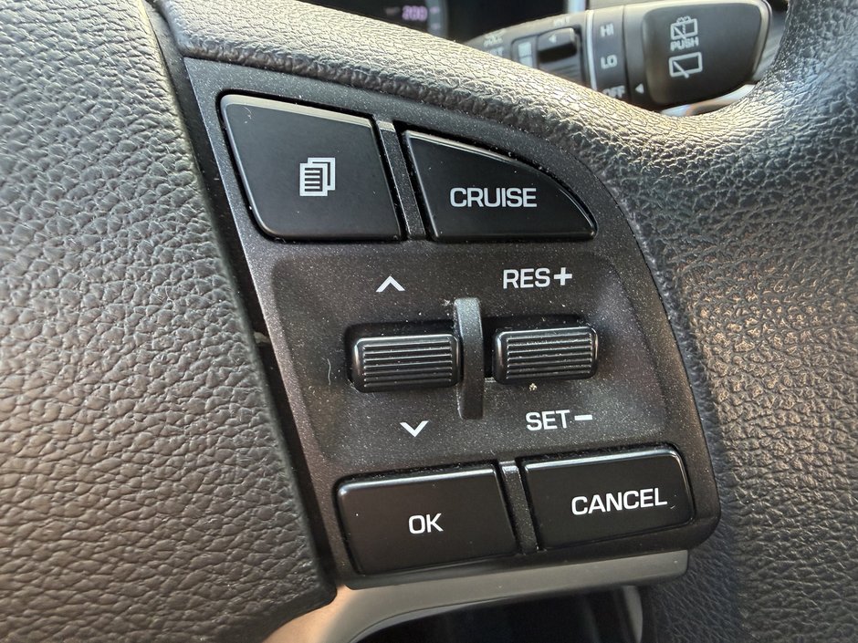 2020 Hyundai Tucson Essential-17