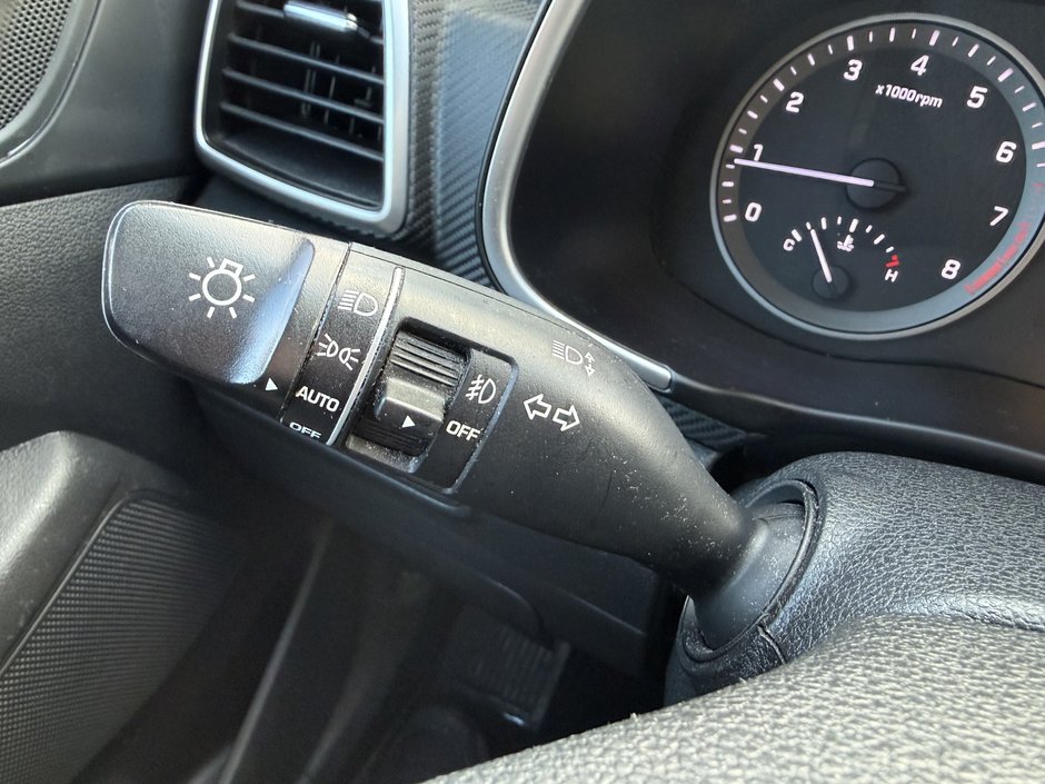 2020 Hyundai Tucson Essential-16