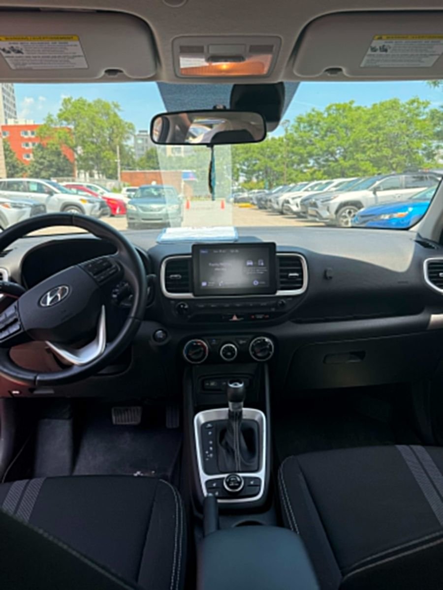 2022 Hyundai Venue SE Preferred-8