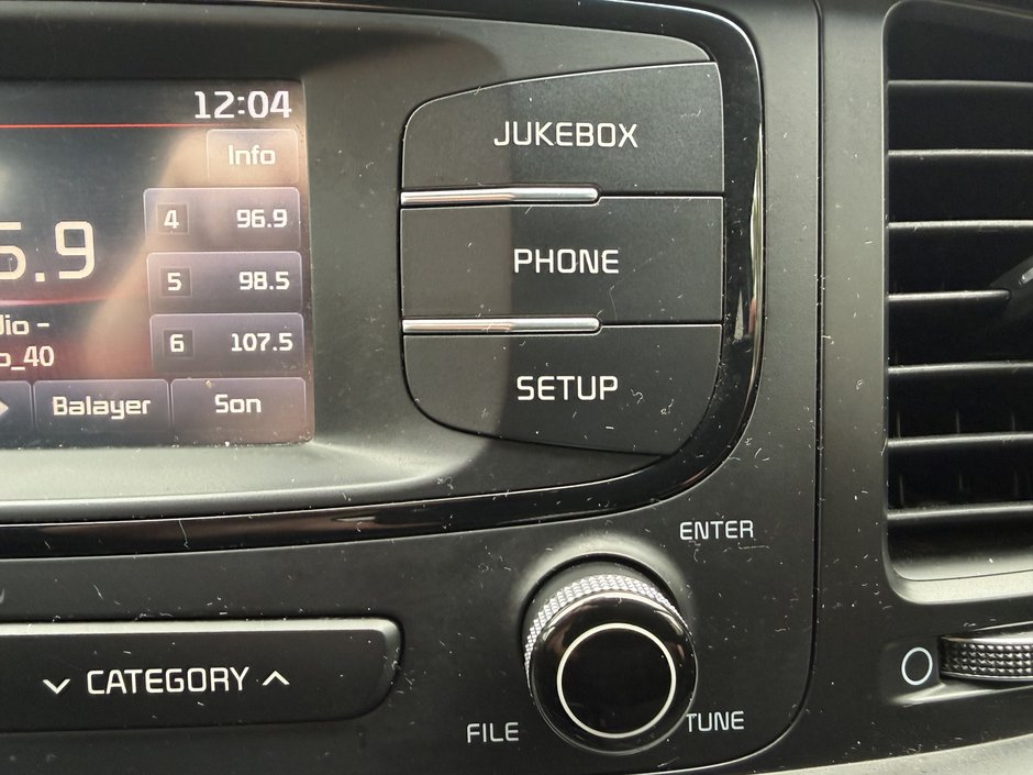 2016 Kia Sorento 2.0L Turbo LX+-27