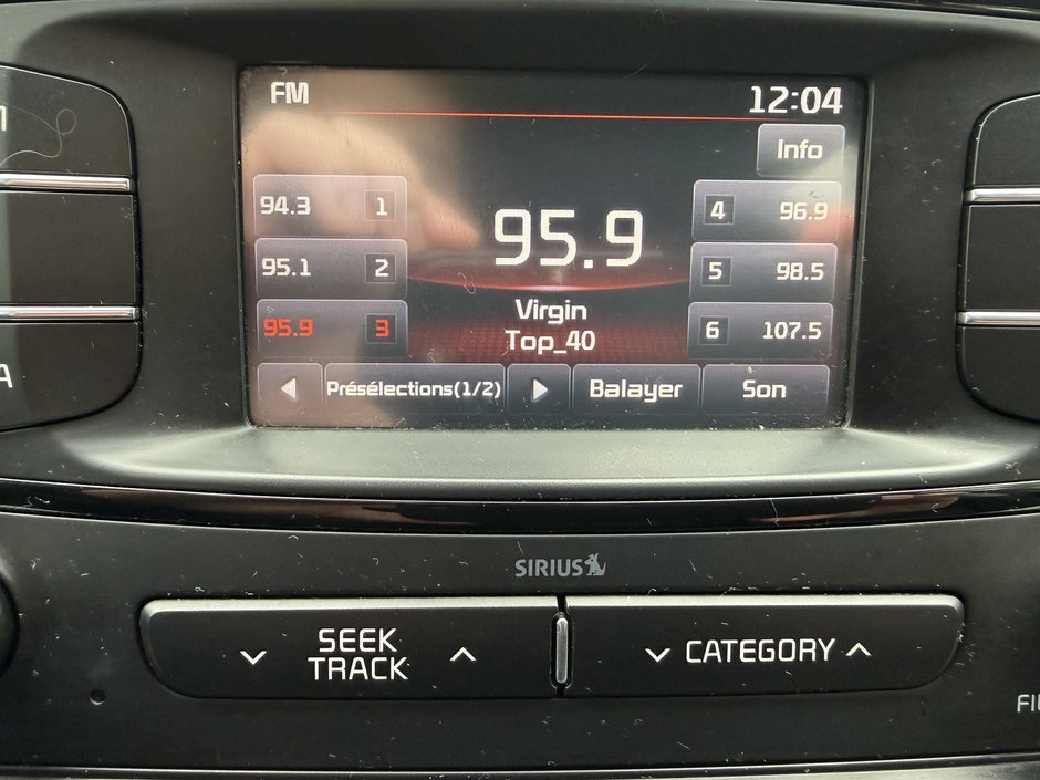 2016 Kia Sorento 2.0L Turbo LX+-26