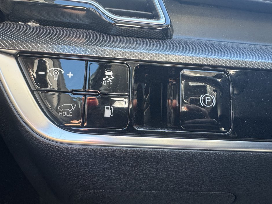 2023 Kia Sportage Plug-In Hybrid SX-17