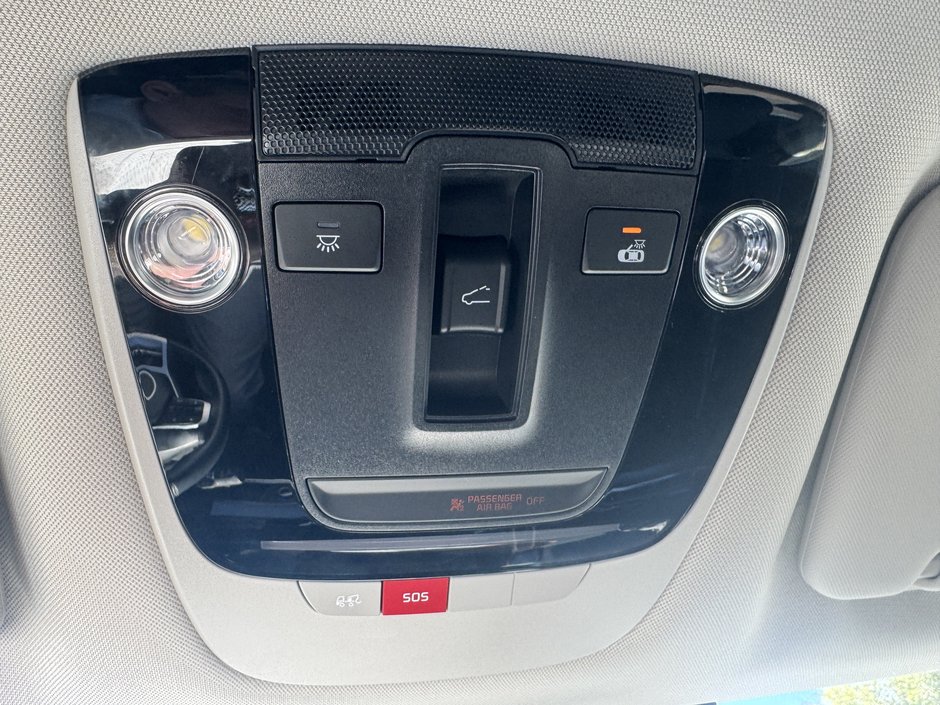 2023 Kia Sportage Plug-In Hybrid SX-18