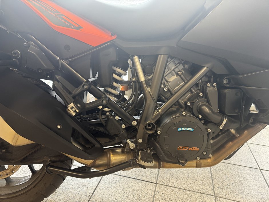 KTM 1290 Super Adventure S  2020-3