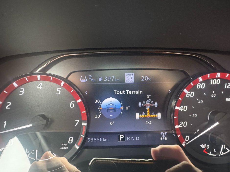 2022 Nissan Frontier-28