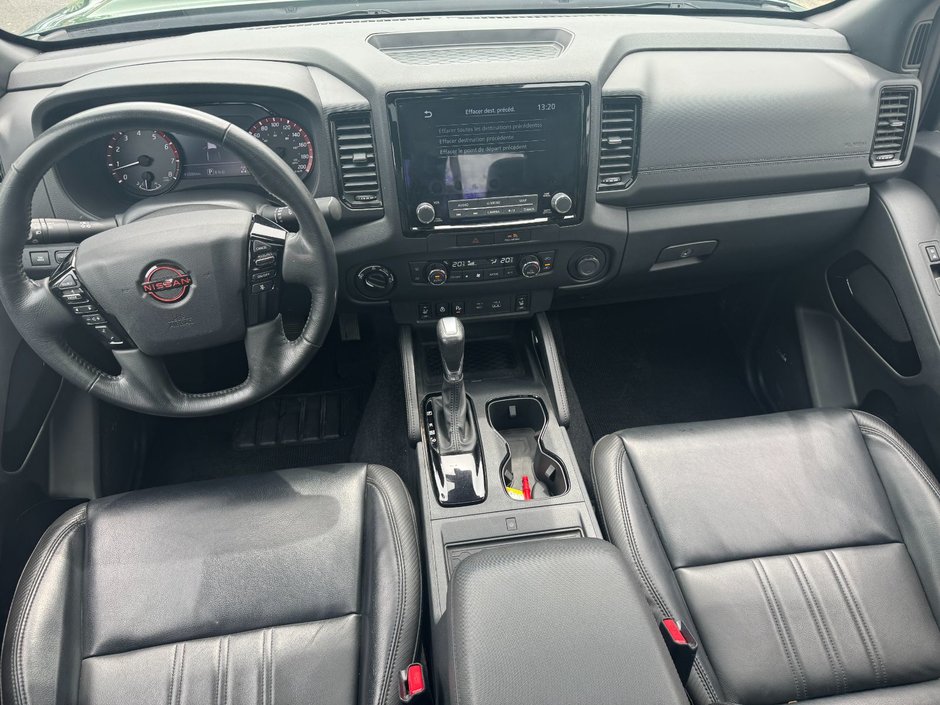 2022 Nissan Frontier-12