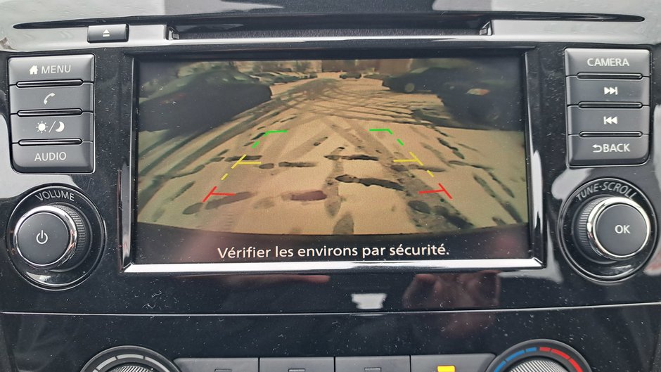 2021 Nissan Qashqai S-17