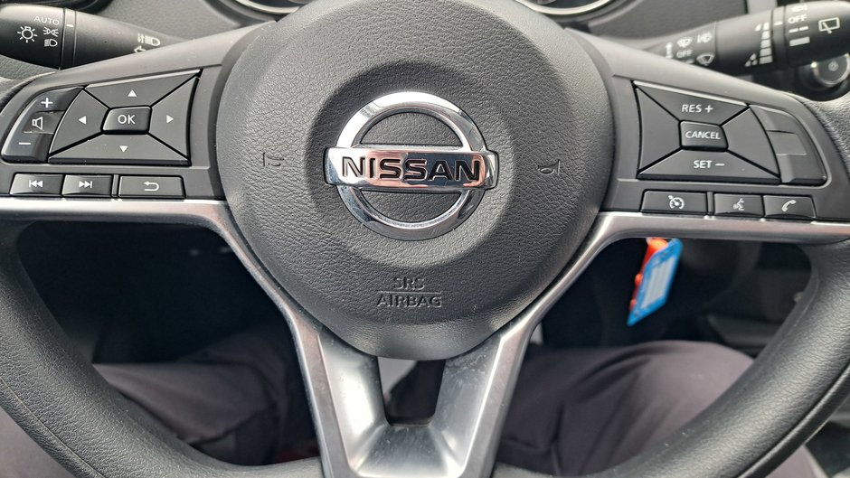 2021 Nissan Qashqai S-10