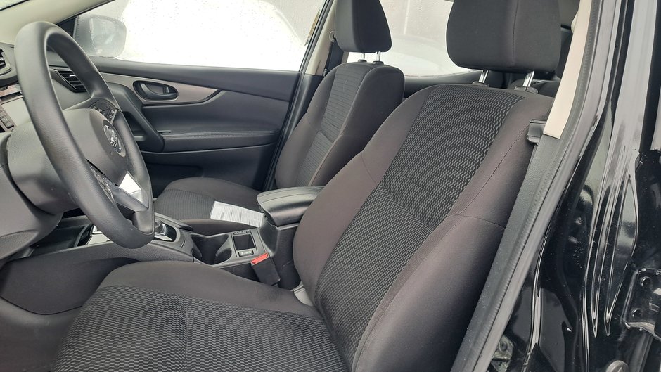 2021 Nissan Qashqai S-8