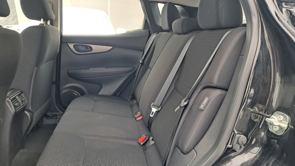 2021 Nissan Qashqai S-25