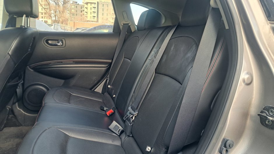 Nissan Rogue SL 2012-27