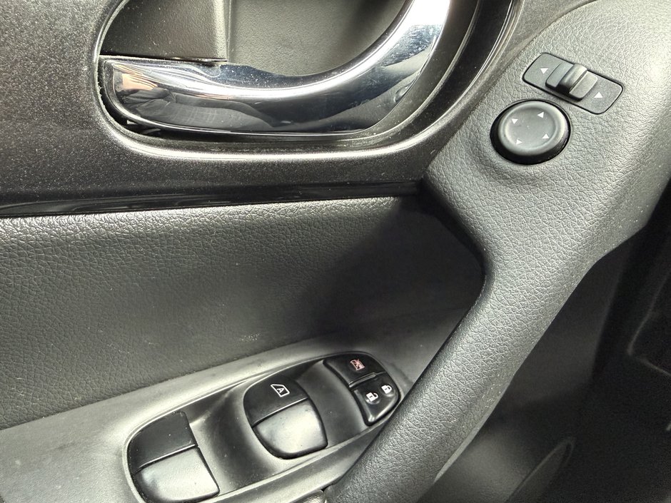 2018 Nissan Rogue SL-19