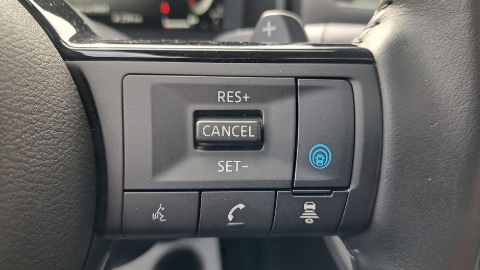 2024 Nissan Rogue Platinum-12