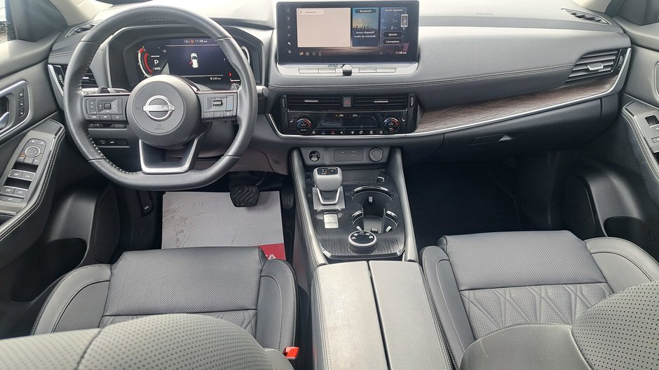 2024 Nissan Rogue Platinum-36