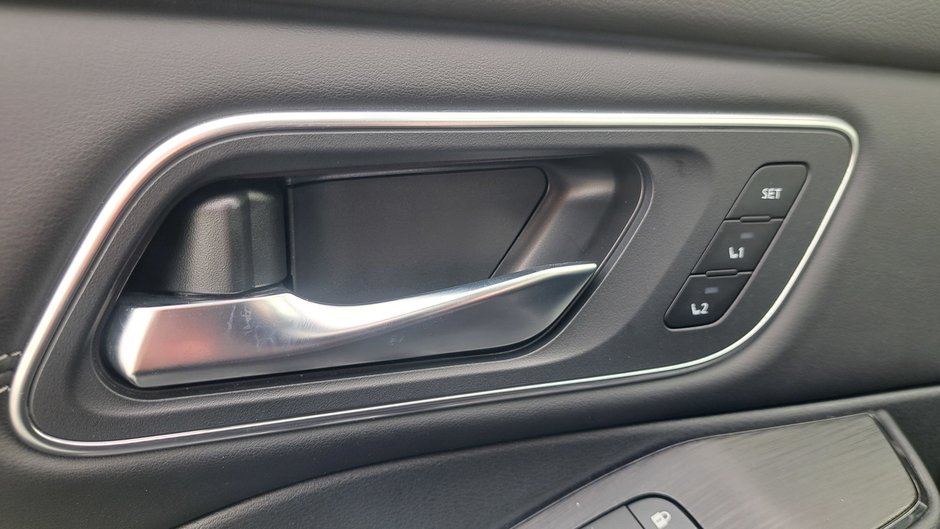 2024 Nissan Rogue Platinum-29