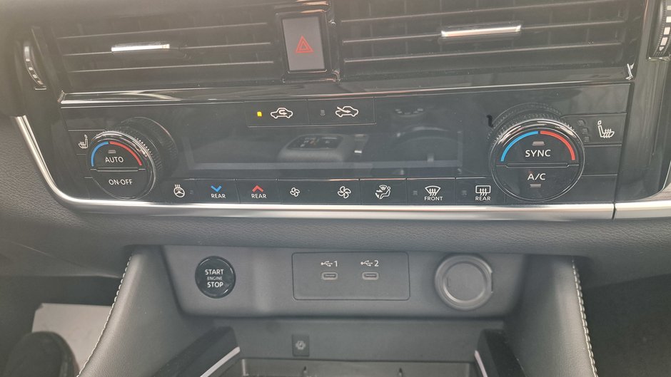 2024 Nissan Rogue Platinum-24