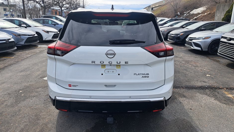 2024 Nissan Rogue Platinum-42